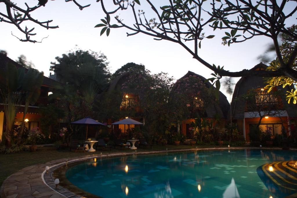 Puri Dalem Hotel Sanur Екстер'єр фото